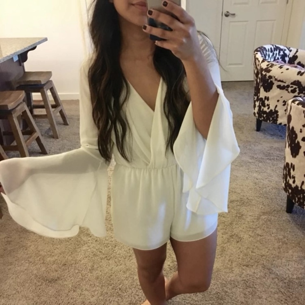 White bell sleeve boho romper